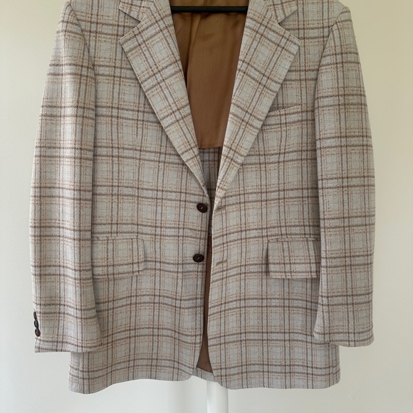 Belk Cream and Brown Sport Coat with Notched Lapels - Picture 1 of 3